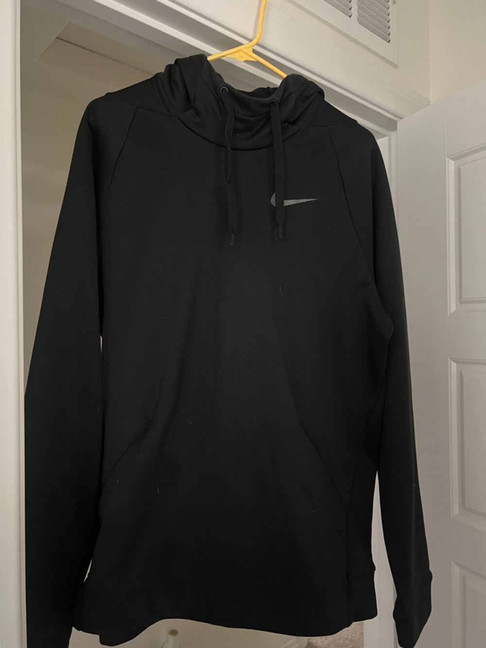 SZ M Nike Black Hoodie with Reflective Swoosh
